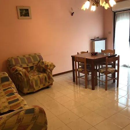 A Quattro Passi Dal Centro Apartamento Sulmona